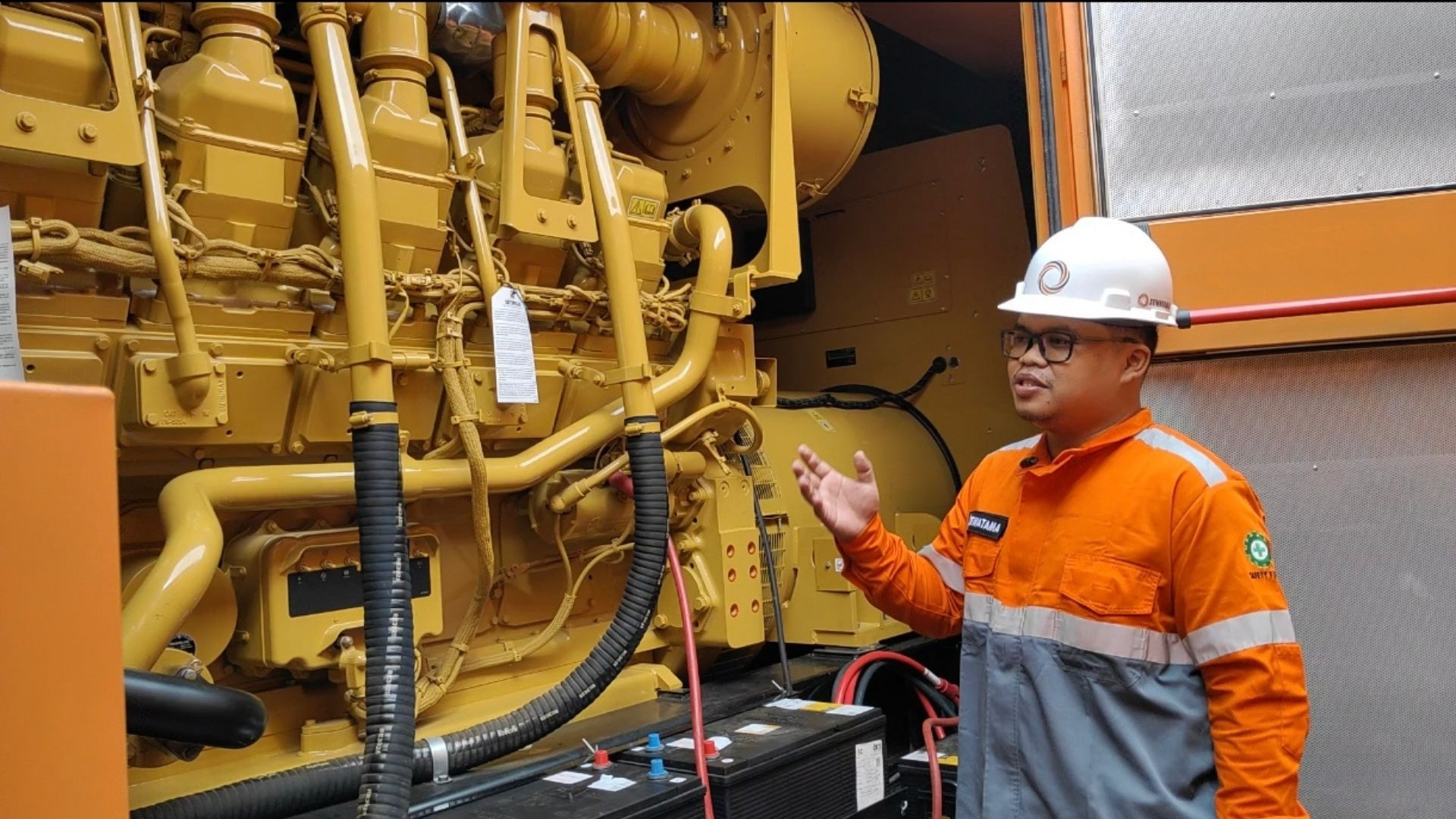Dengung V12, Tetap Menyala di Pelosok Nusantara